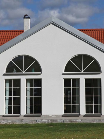 Outline stora fönster i fria former